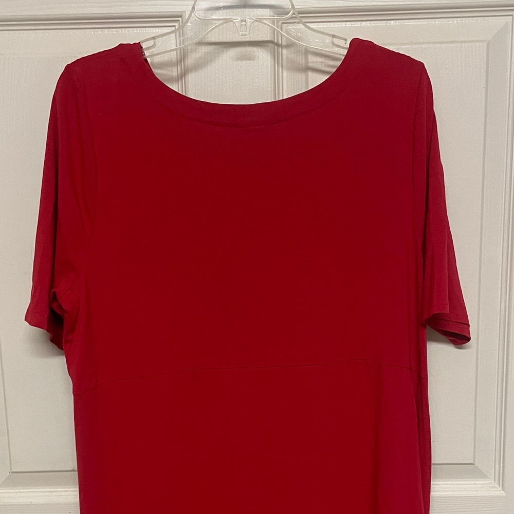 Red Short-Sleeve Maxi Dress - Classic Scoop Neck - Picture 3 of 9